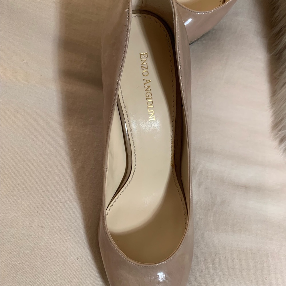 BNWT Enzo Angiolini Taupe/beige pumps size 8 - Picture 7 of 13